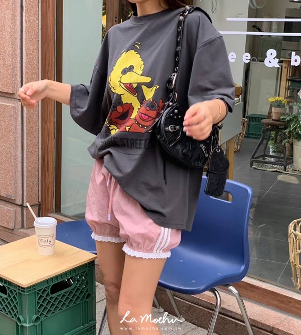 繫繩蕾絲滾邊運動短褲
